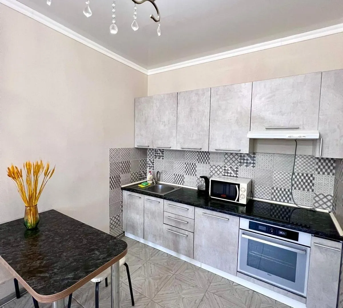 2-Комнатные Апартаменты В Жк Шахристан Almaty Apartment